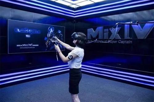 以VR虛擬現實為基礎的虛擬游戲將是未來游戲行發(fā)展的方向